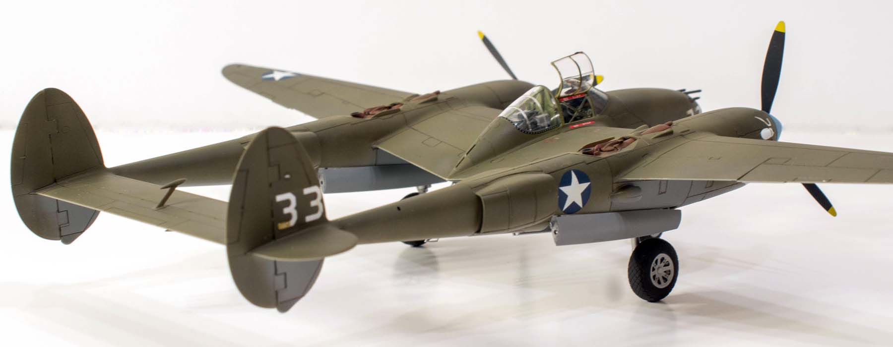 Tamiya 61120 1/48 P-38F Lightning Build Review Image