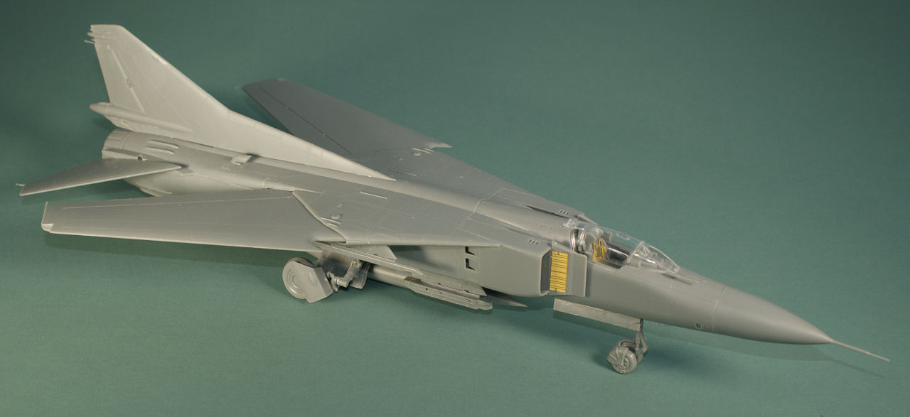 Trumpeter 1/48 MiG-23M Flogger B Quick Build Image