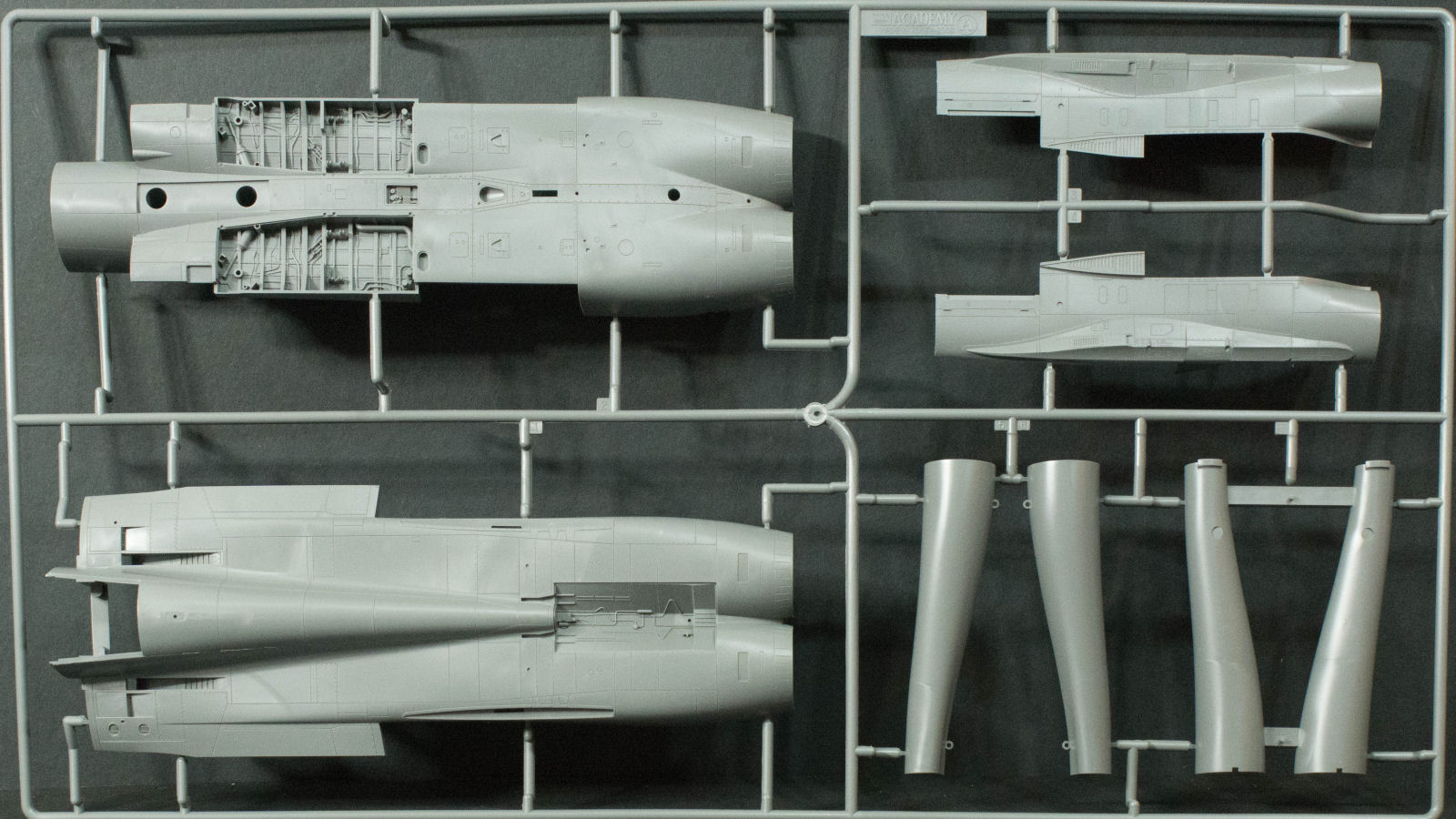 Academy 12118 1/32 F/A-18D Hornet USMC Parts Image 01