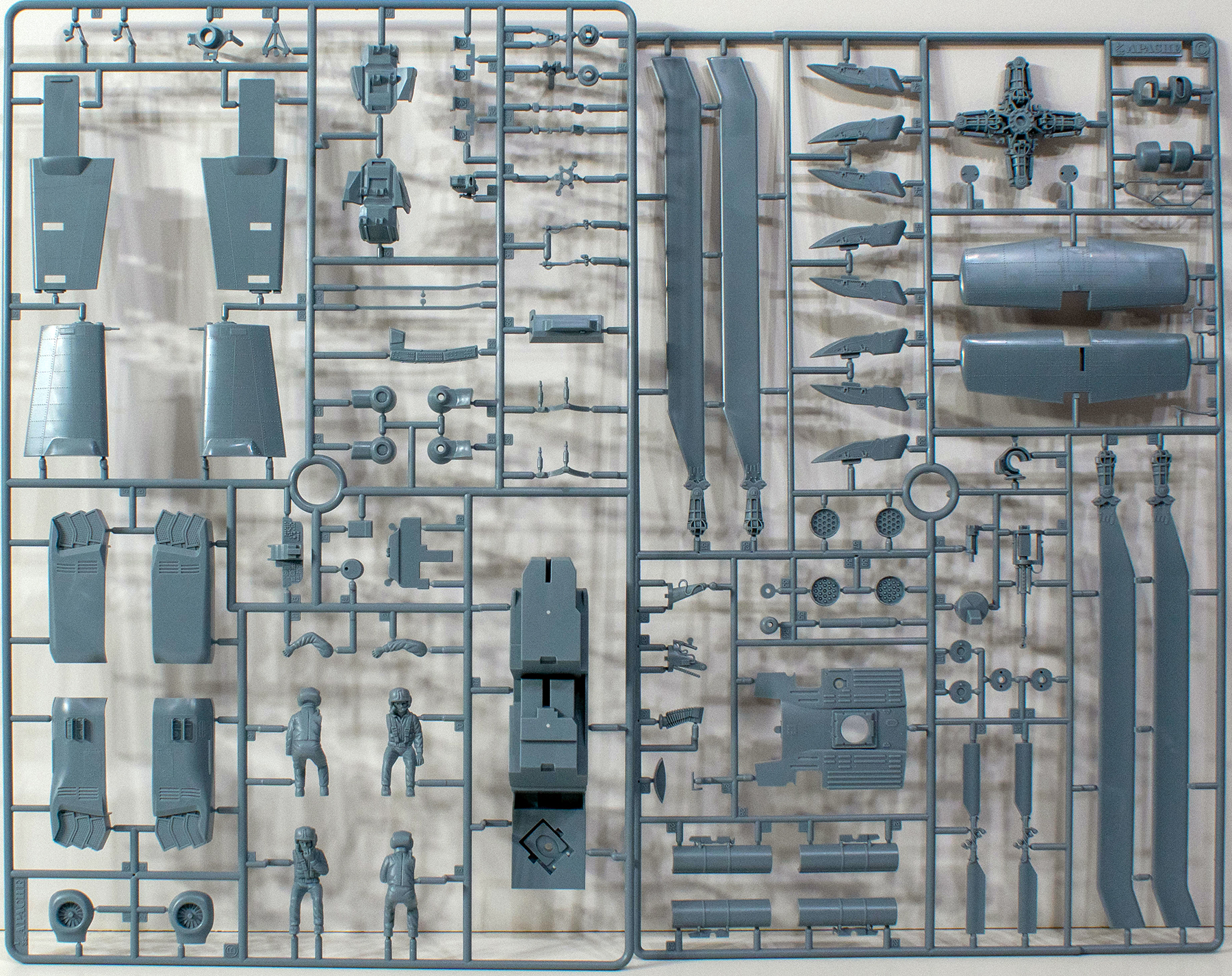 MRC/Academy 12129 1/35 AH-64A Apache 'South Carolina Army National Guard' Parts Image 02