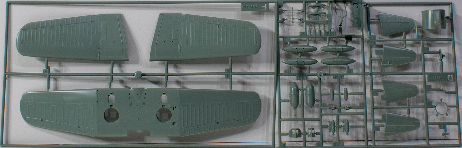 Academy 12330 1/48 V-156-B1 Chesapeake Parts Image 02