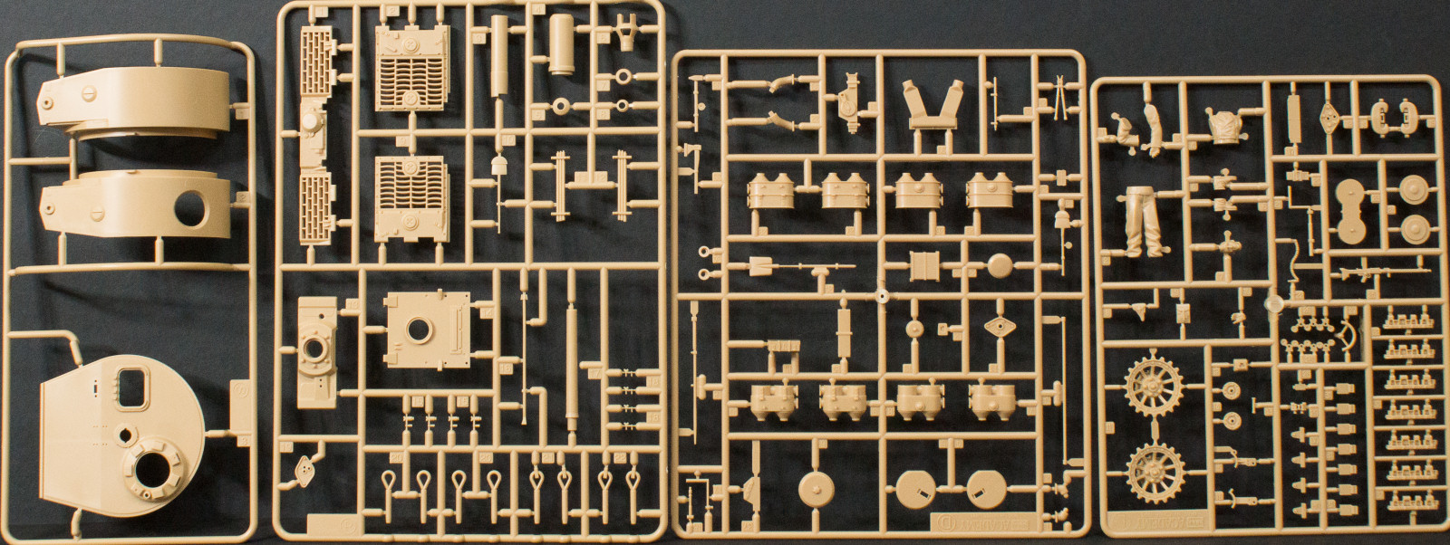 Academy 13314 1/35 Tiger I Late Version Parts Image 01