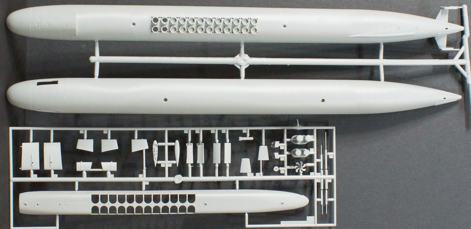 DML 1056 1/350 USS Florida SSGN 728 Parts Image 01