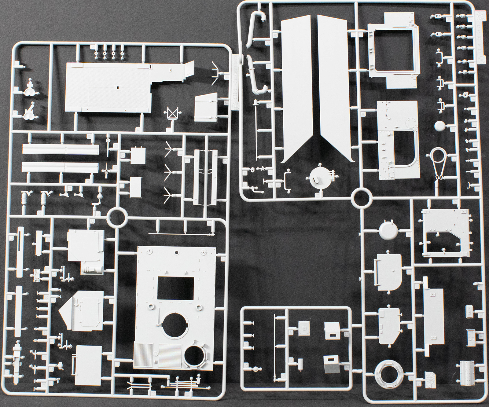 DML 3608 1/35 IDF M113 APC 1973 Parts Image 02