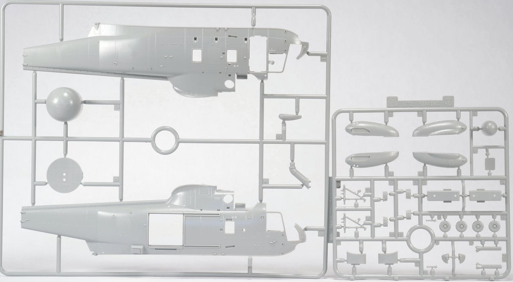 DML 5104 1/72 Sea King AEW.2 Falklands War Parts Image 01