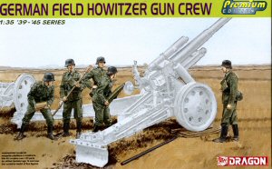 German Field Howitzer Gun Crew