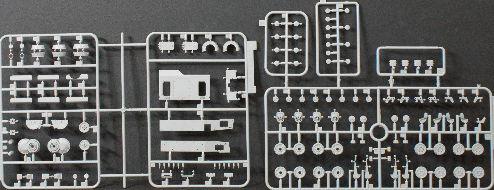 DML 6816 1/35 Panzer IV Ausf.A mit Zusatzpanzer Parts Image 04