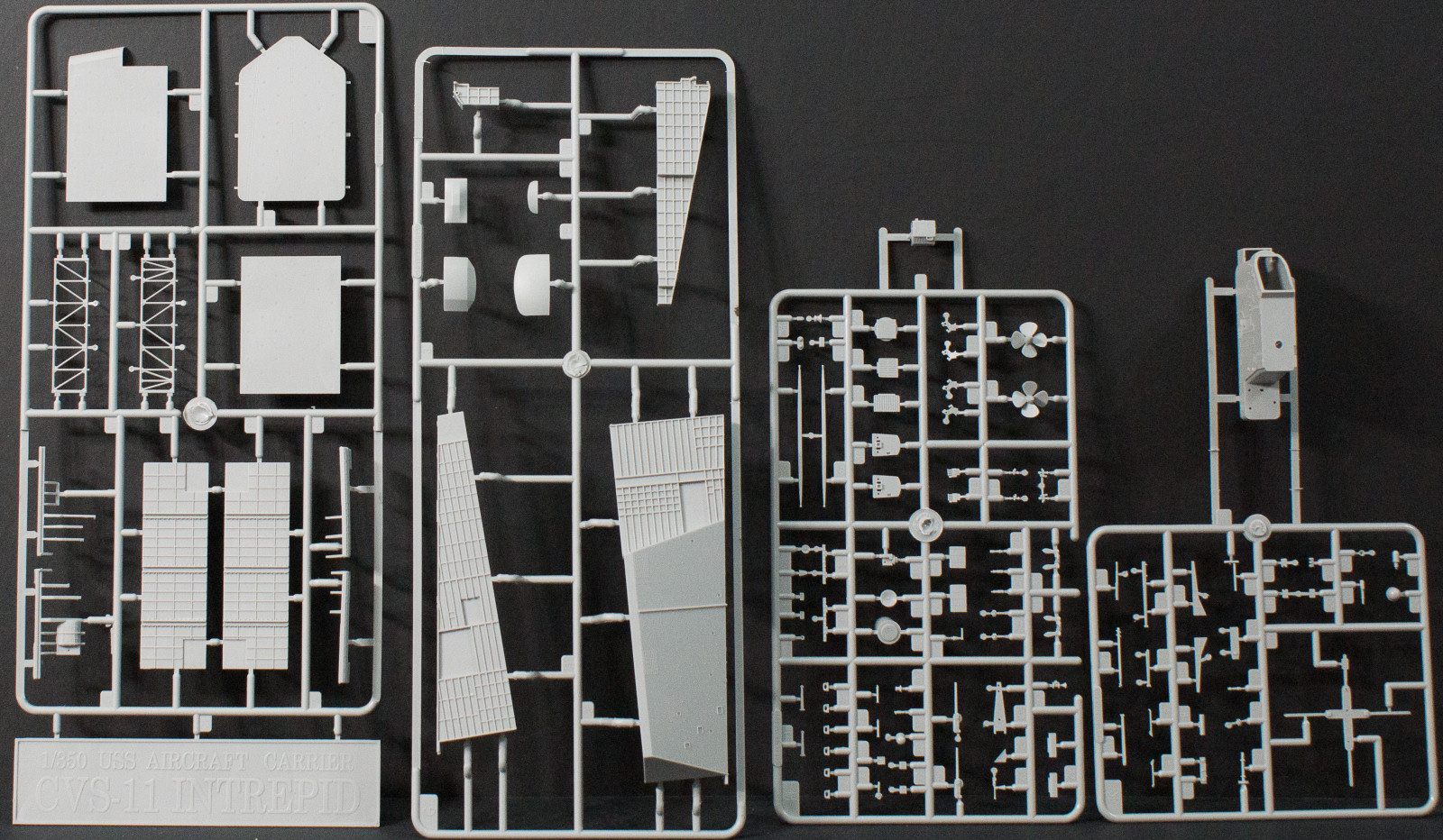 Gallery Models 64008 1/350 USS Intrepid CV 11 Review Image 02