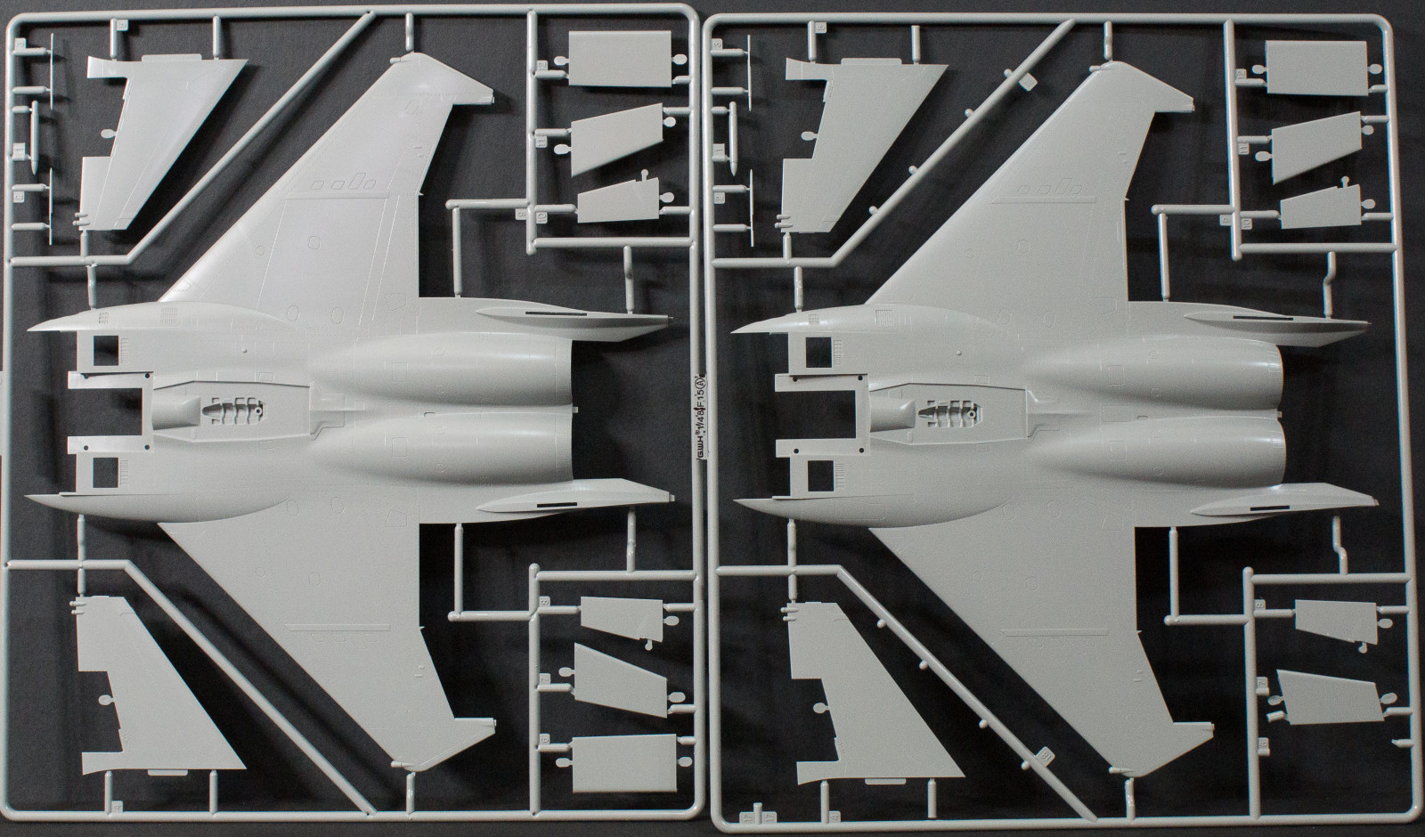 Great Wall Hobby 4815 1/48 F-15B/D Eagle Parts Image 07