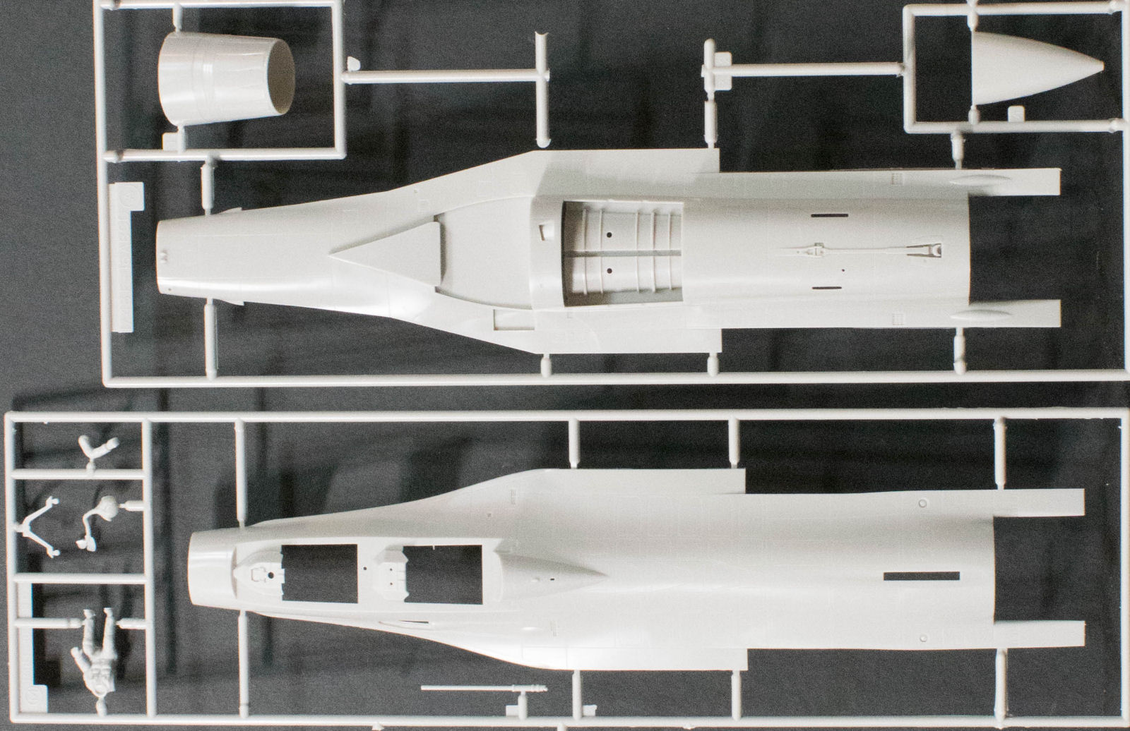 Hasegawa 07422 1/48 F-16B Plus Fighting Falcon Taiwan AF 'Flying Tigers' Kit First Look Image 01