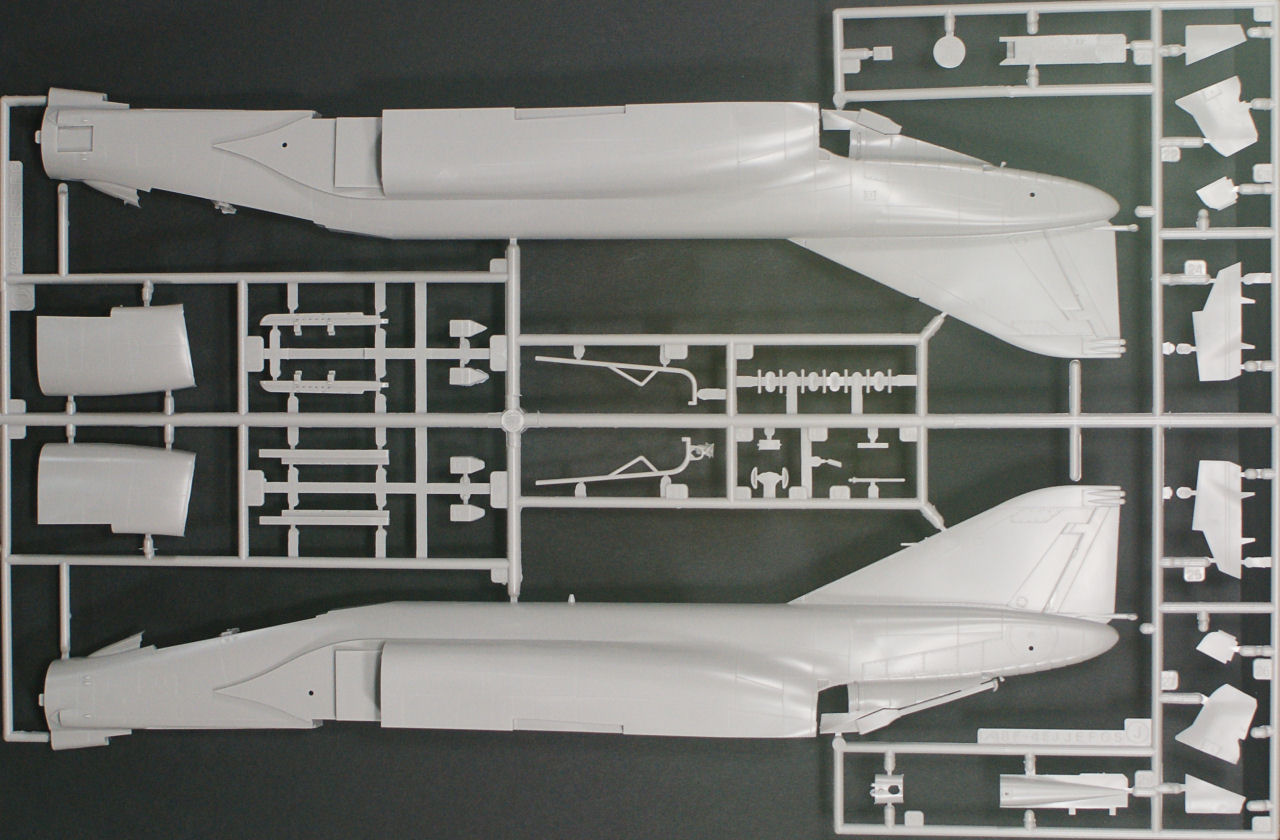 Hasegawa 09556 1/48 F-4EJ Kai Phantom II First Look Image 01