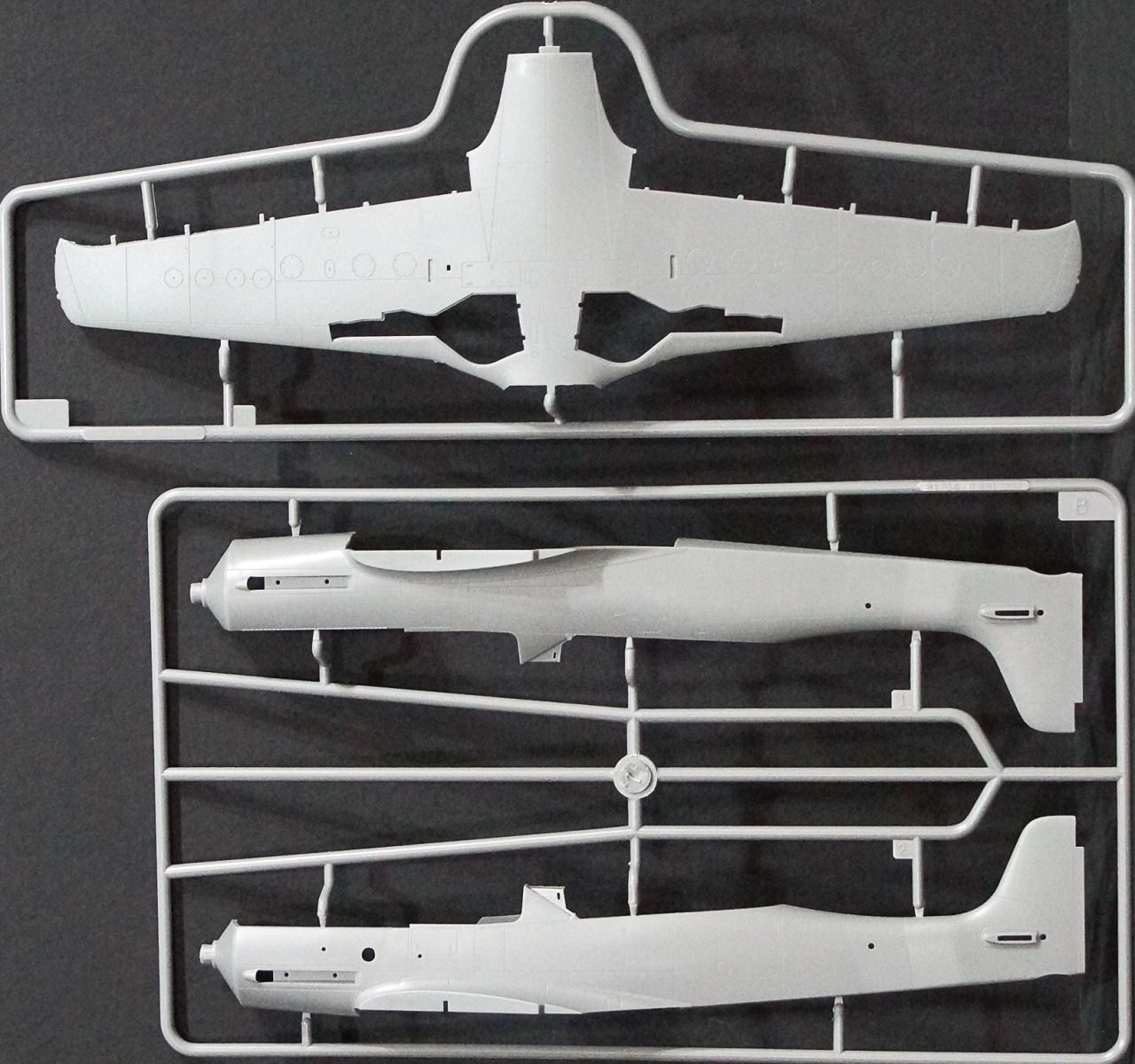 Hobby Boss 81704 1/48 Ta 152C-11 Kit Image 01