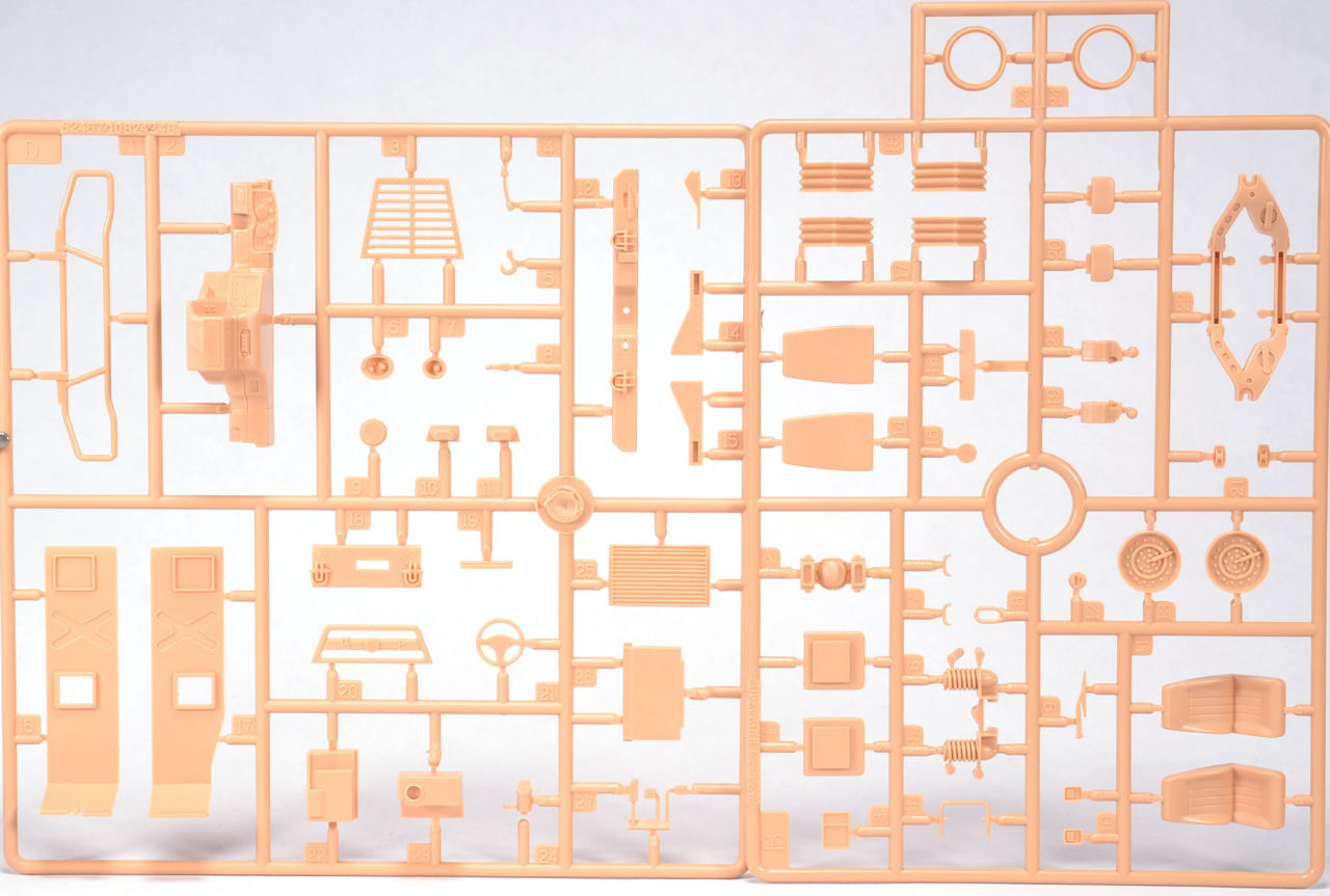 Hobby Boss 82468 1/35 Meng Shi 1.5 ton Military Light Utility Vehicle Kit Image 02