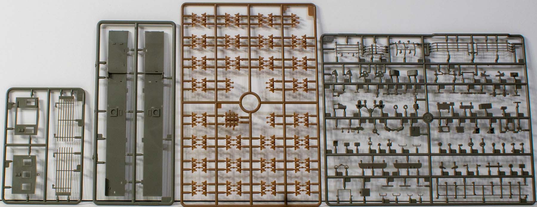 Hobby Boss 84547 1/35 IDF Puma CEV Parts Image 05