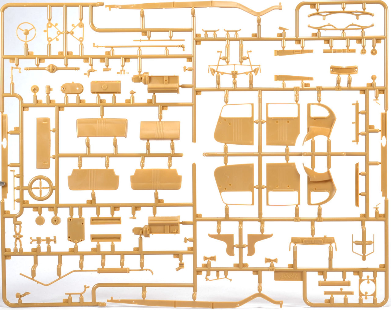 ICM 35535 1/35 Packard Twelve (Model 1936) Kit Image 02