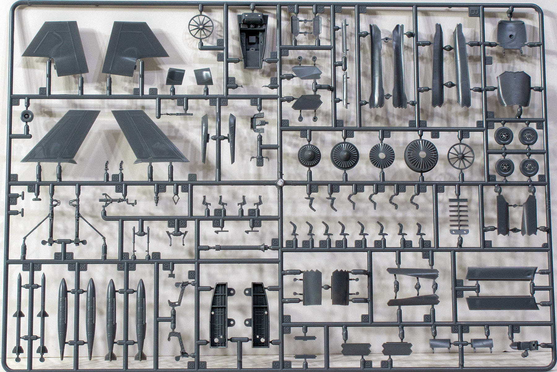 Italeri 1425 1/72 F-35B Lightning II Parts Image 02