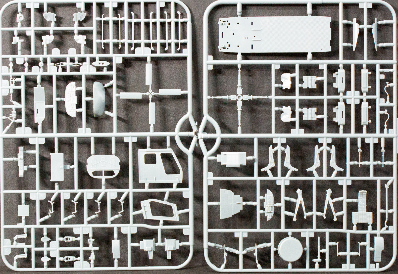 Kitty Hawk Models 80122 1/48 SH-2F Seasprite Review Image 03