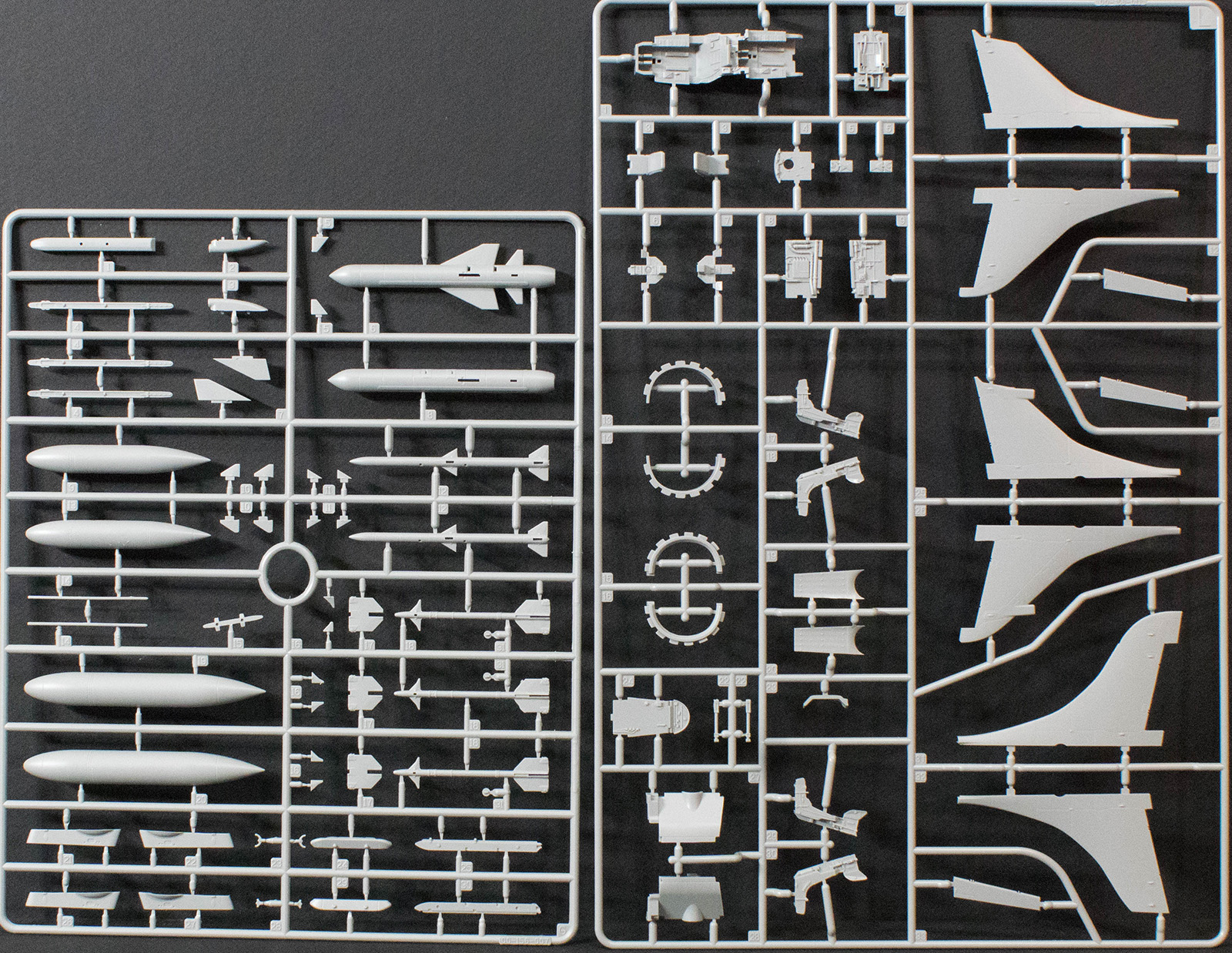 Kinetic 48040 1/48 T-Series Harrier Parts Image 05