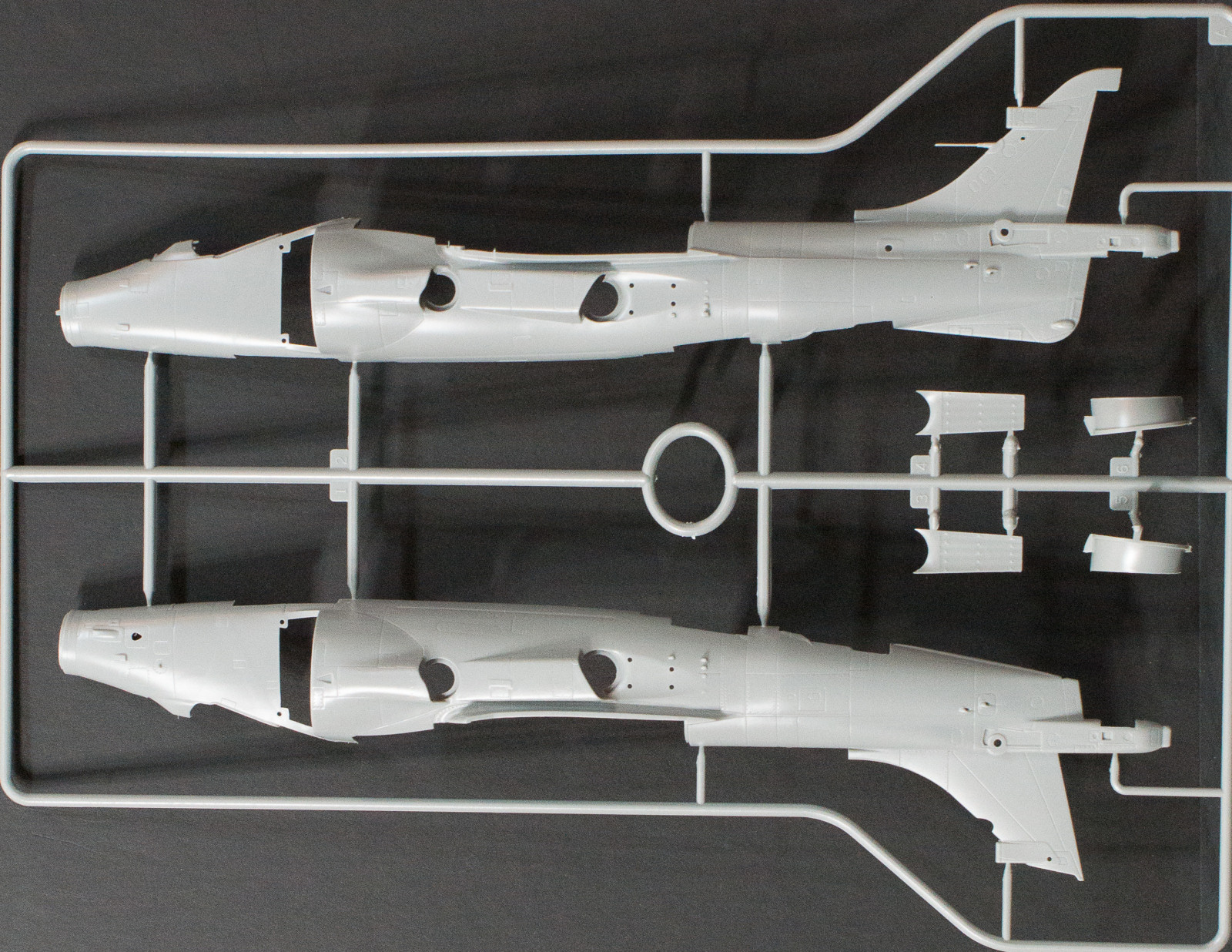 Kinetic 48041 1/48 Sea Harrier FA.2 Parts Image 01