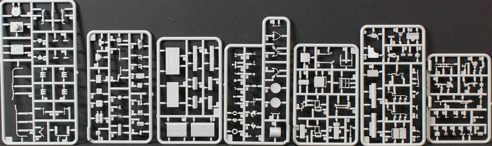 MiniArt 37007 1/35 T-54-3 Soviet Medium Tank Parts Image 04