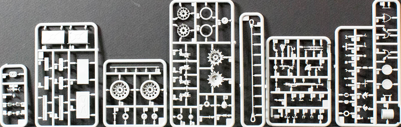 MiniArt 37012 1/35 T-54-2 Soviet Medium Tank Parts Image 03