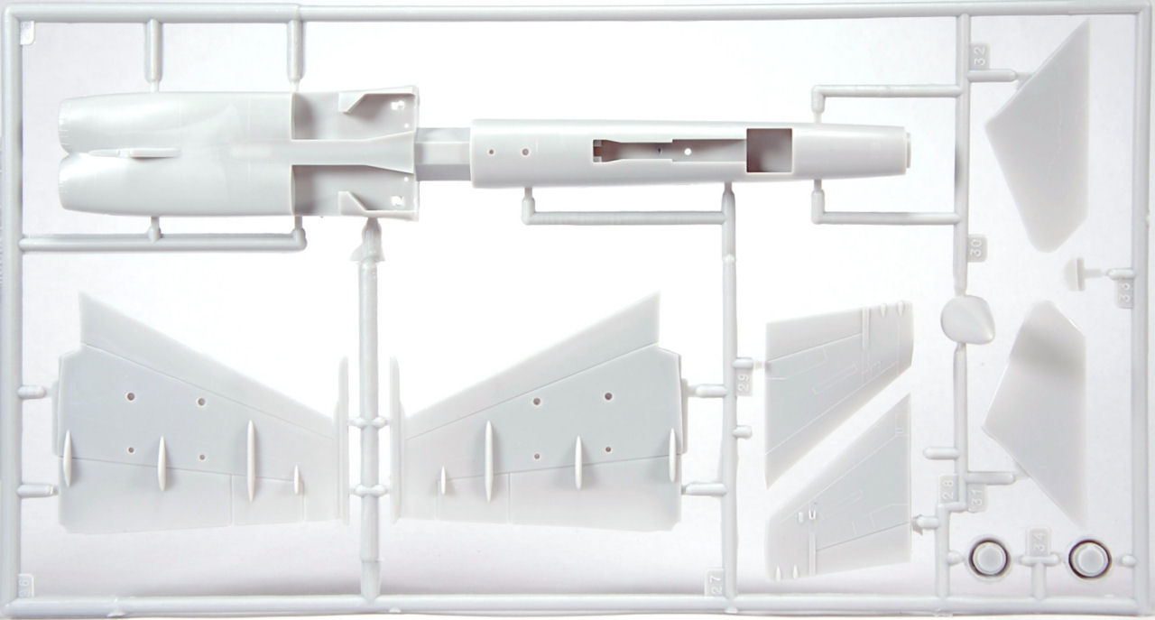 Minicraft 11673 1/72 F/A-18A/C Hornet Kit First Look Image 02