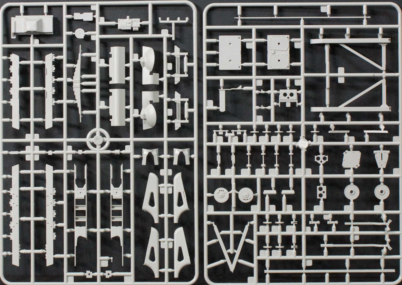 Mirror Models Ltd. 35851 1/35 U.S. Military Bulldozer Kit First Image 03