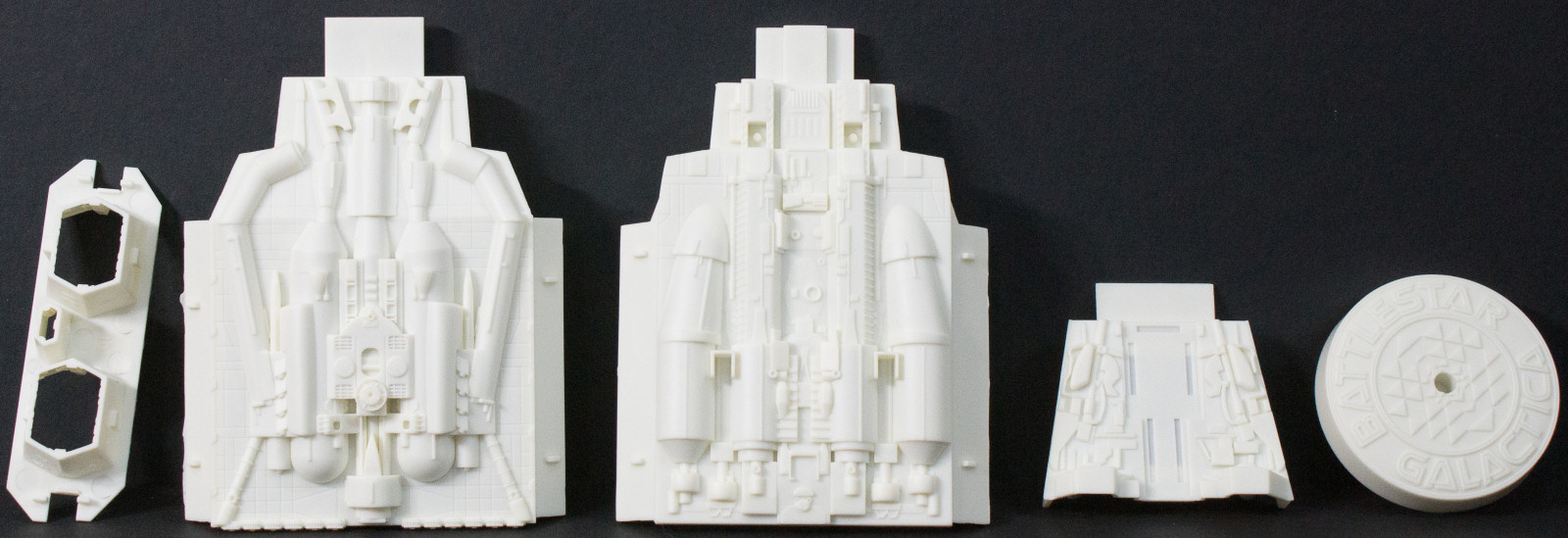 Moebius Models 0942 1/4105 Battlestar Galactica First Look Parts Image 02