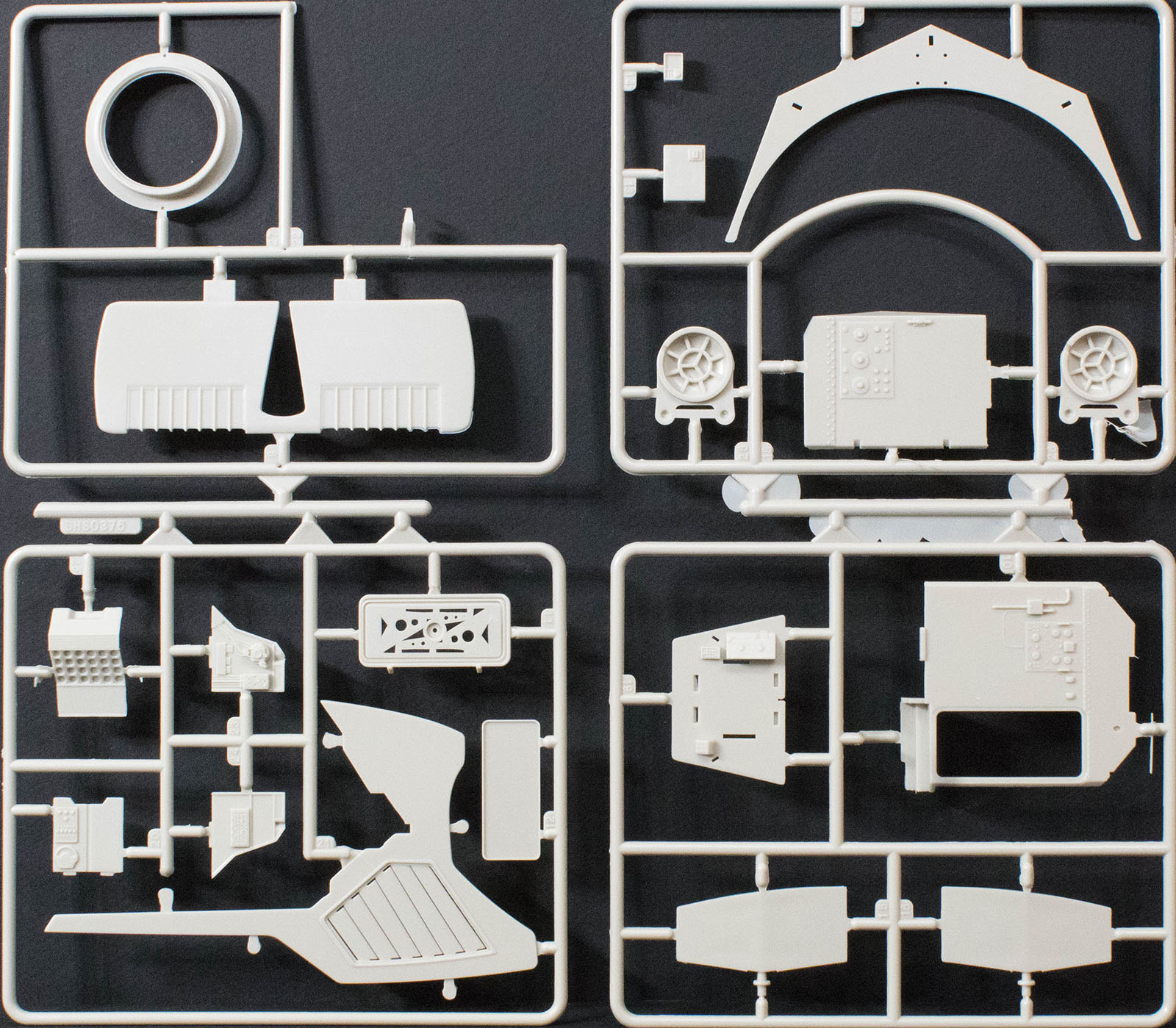 Moebius Models 963 1/32 Proteus Submarine - Fantastic Voyage First Look Parts Image 05