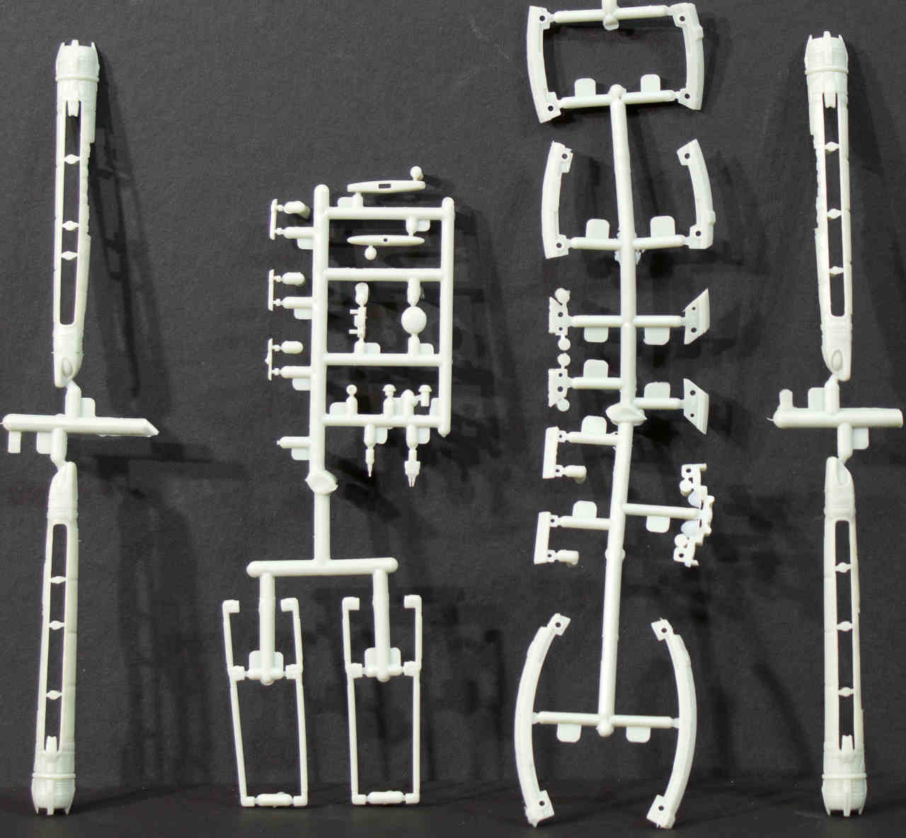 Polar Lights 0898 1/1000 Enterprise NX-01 Refit Parts Image 03