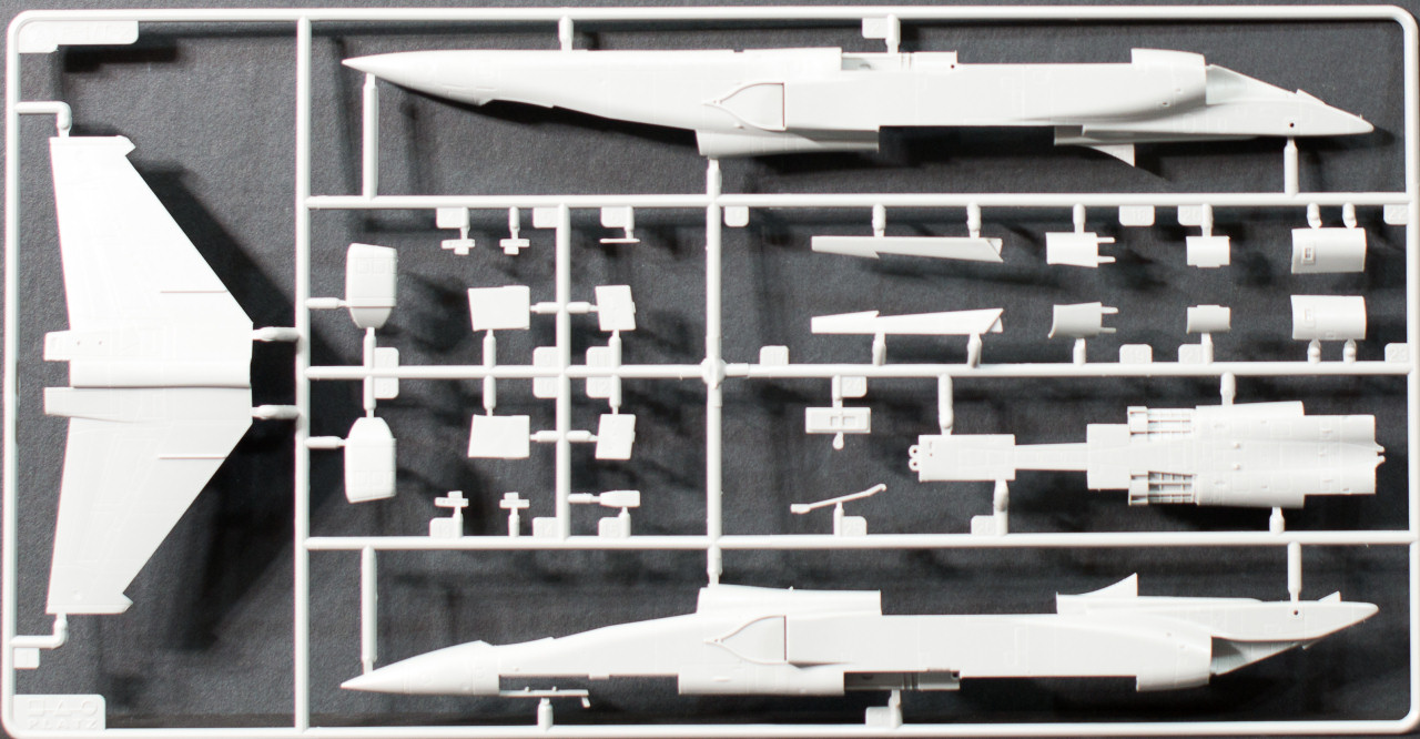 Platz AC-9 1/72 Mitsubishi F-1 JASDF Parts Image 01