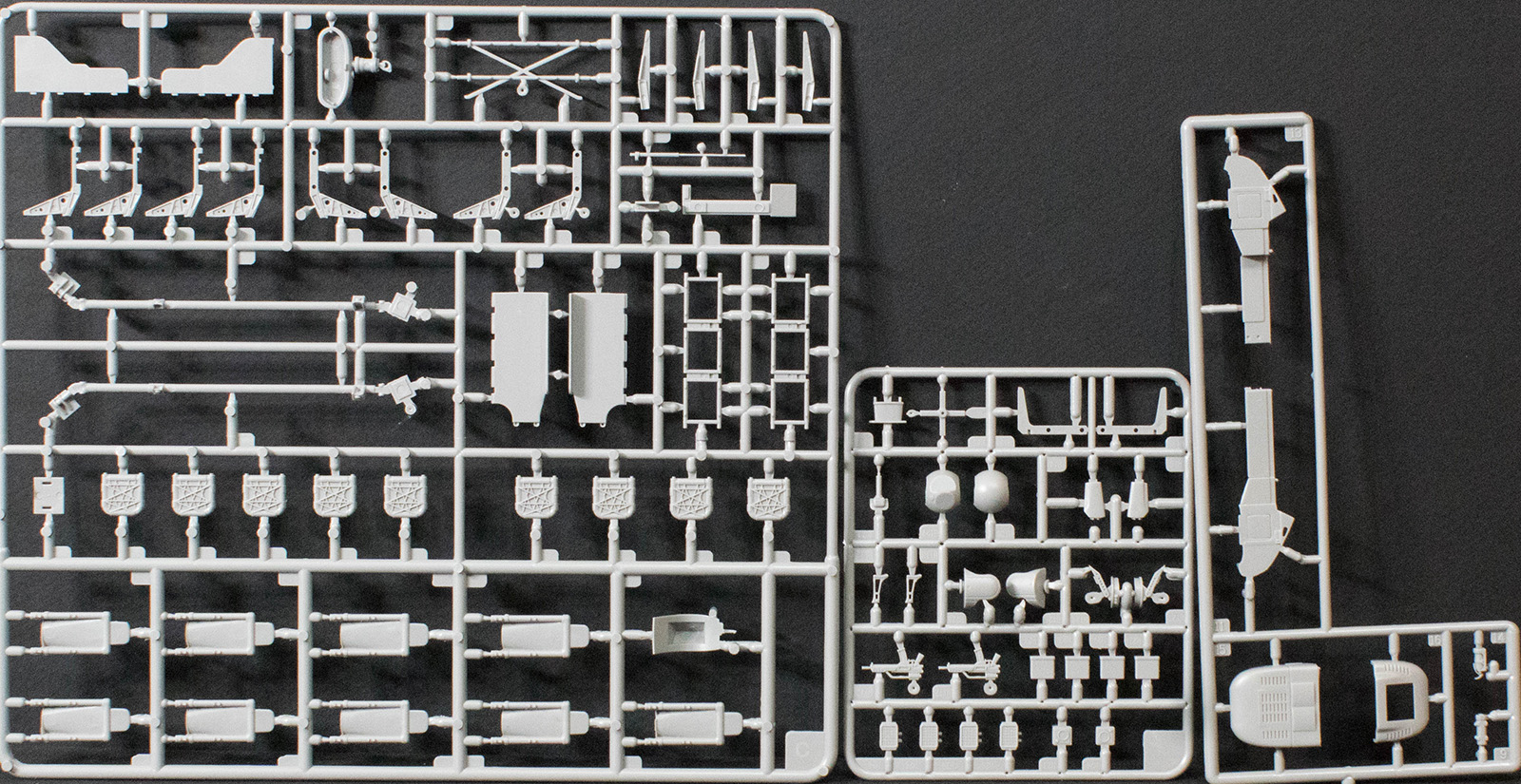 Revell 4948 1/32 H145M LUK KSK Kit First Look Image 04