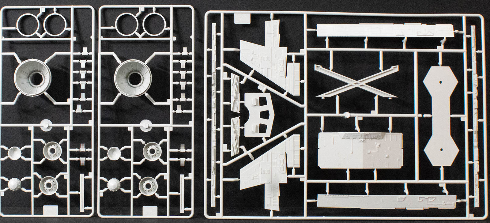 Revell 6459 1/2700 Imperial Star Destroyer Kit First Look Image 04