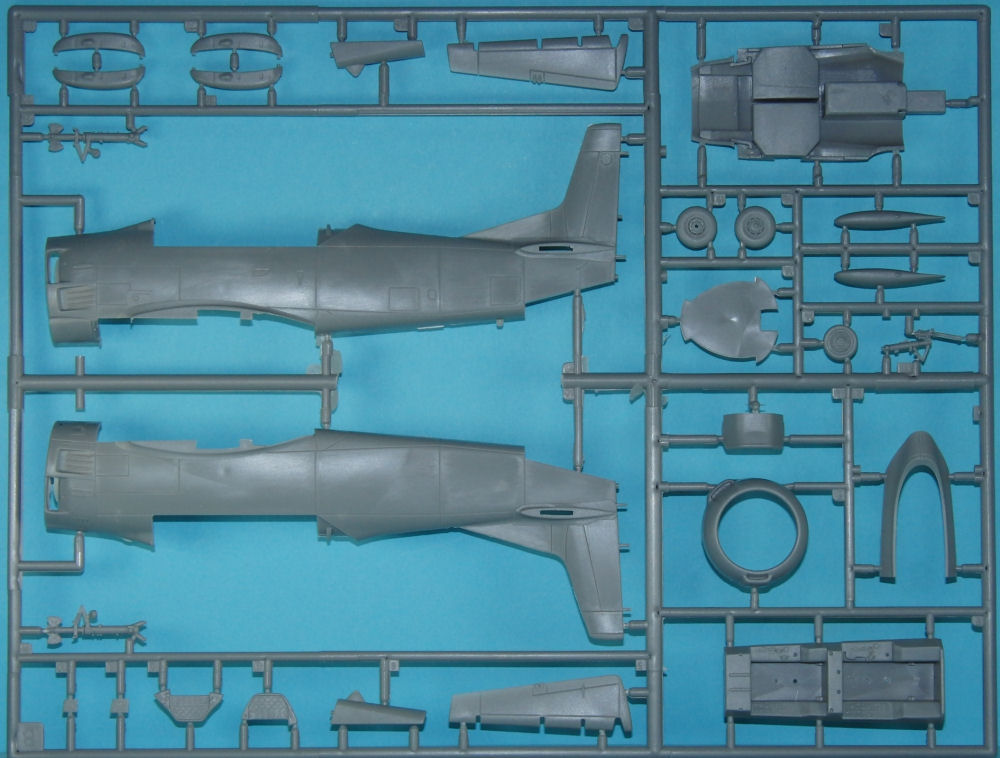 Roden 0441 1/48 T-28B Trojan Parts Image 01