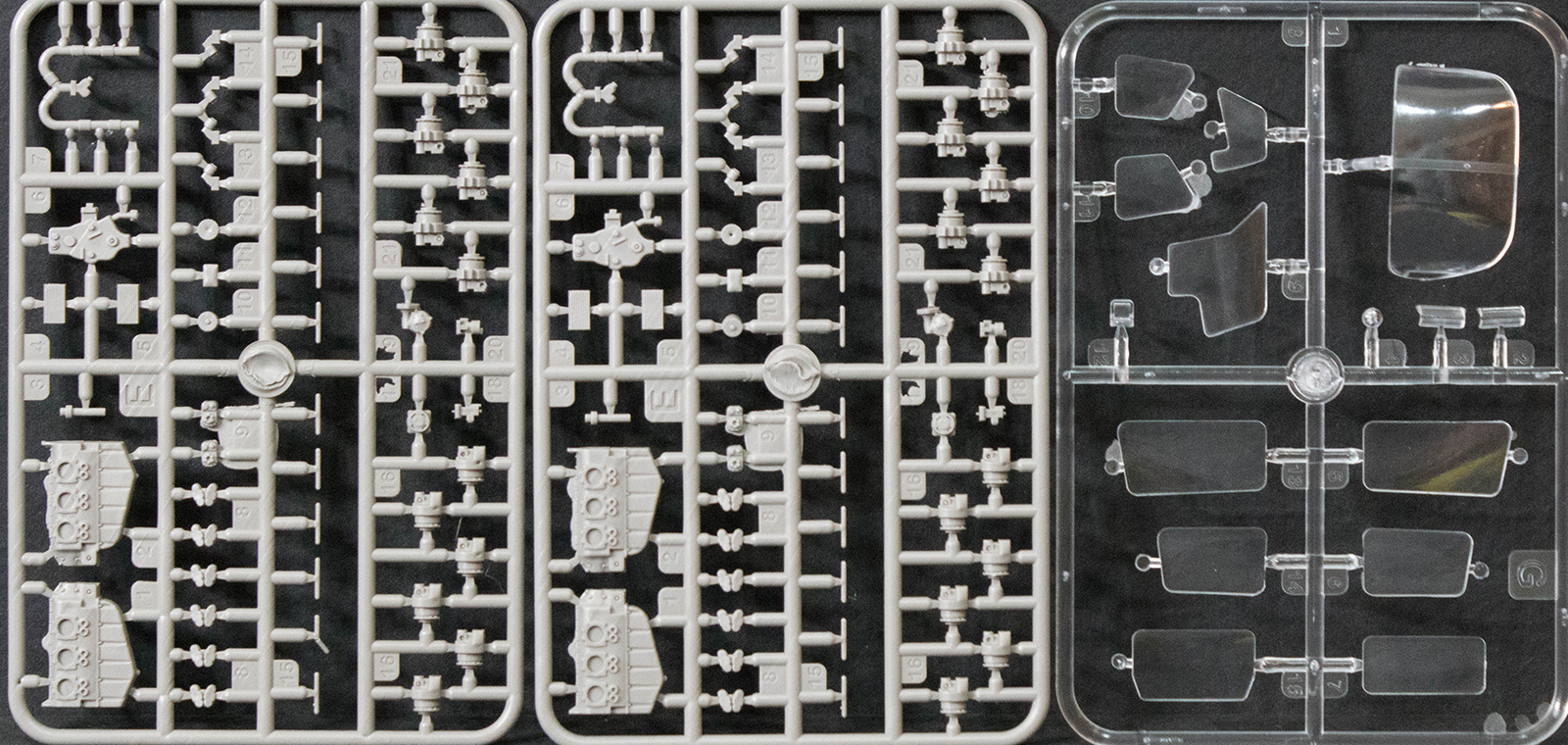 Roden 0620 1/32 O-2A Skymaster Parts Image 04