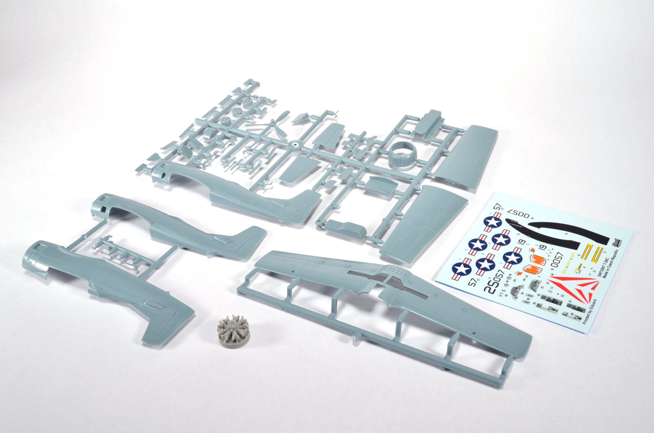 Sword 72067 1/72 T-28C Trojan Kit Review Image 01