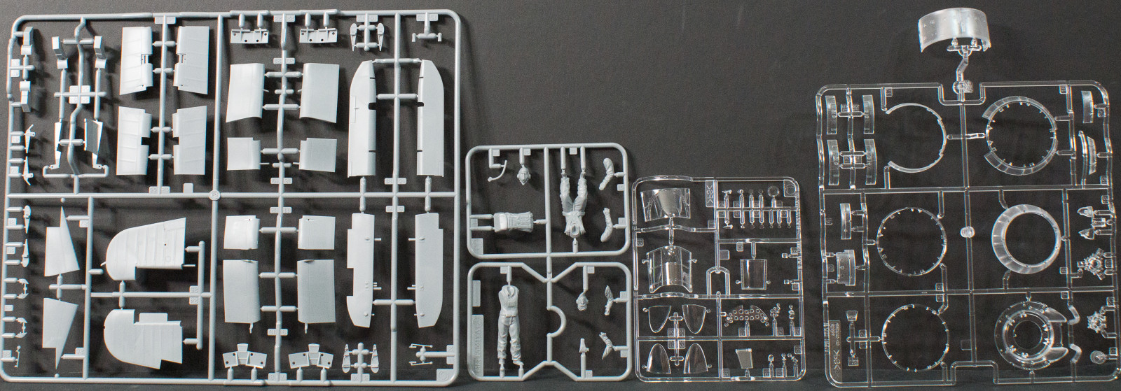 Tamiya 60324 1/32 Vought F4U-1 'Birdcage' Corsair Parts Image 05