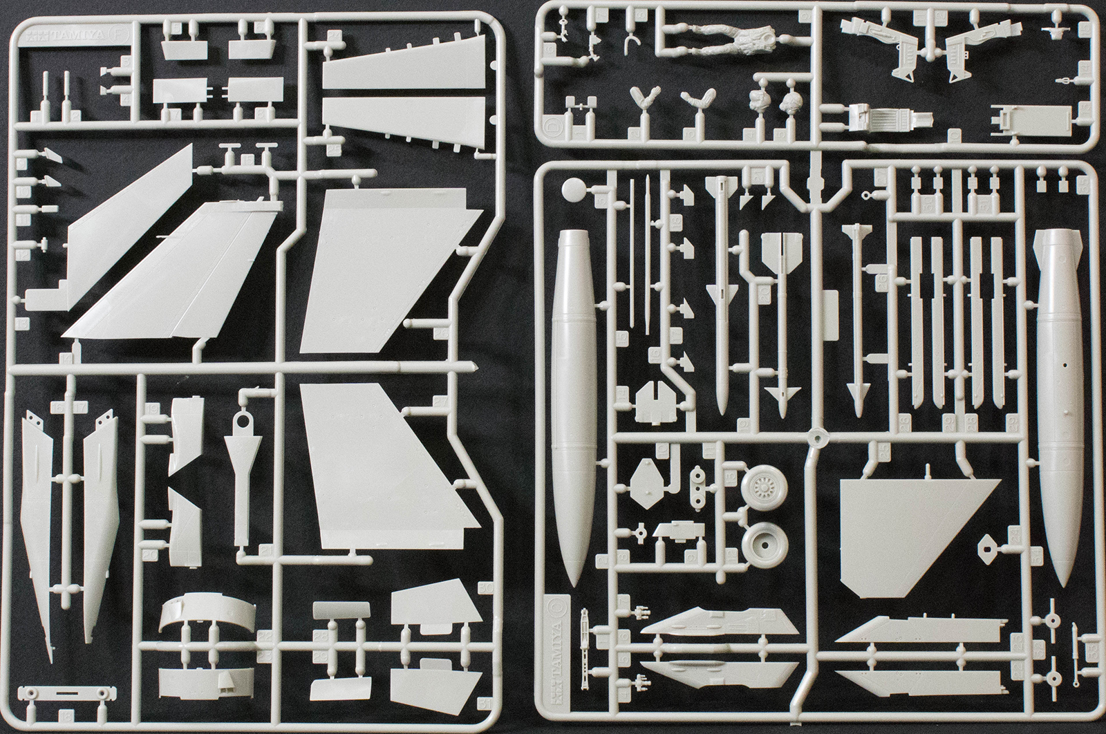 Tamiya 61106 1/48 F-16C/N Aggressor/Adversary Parts Image 02