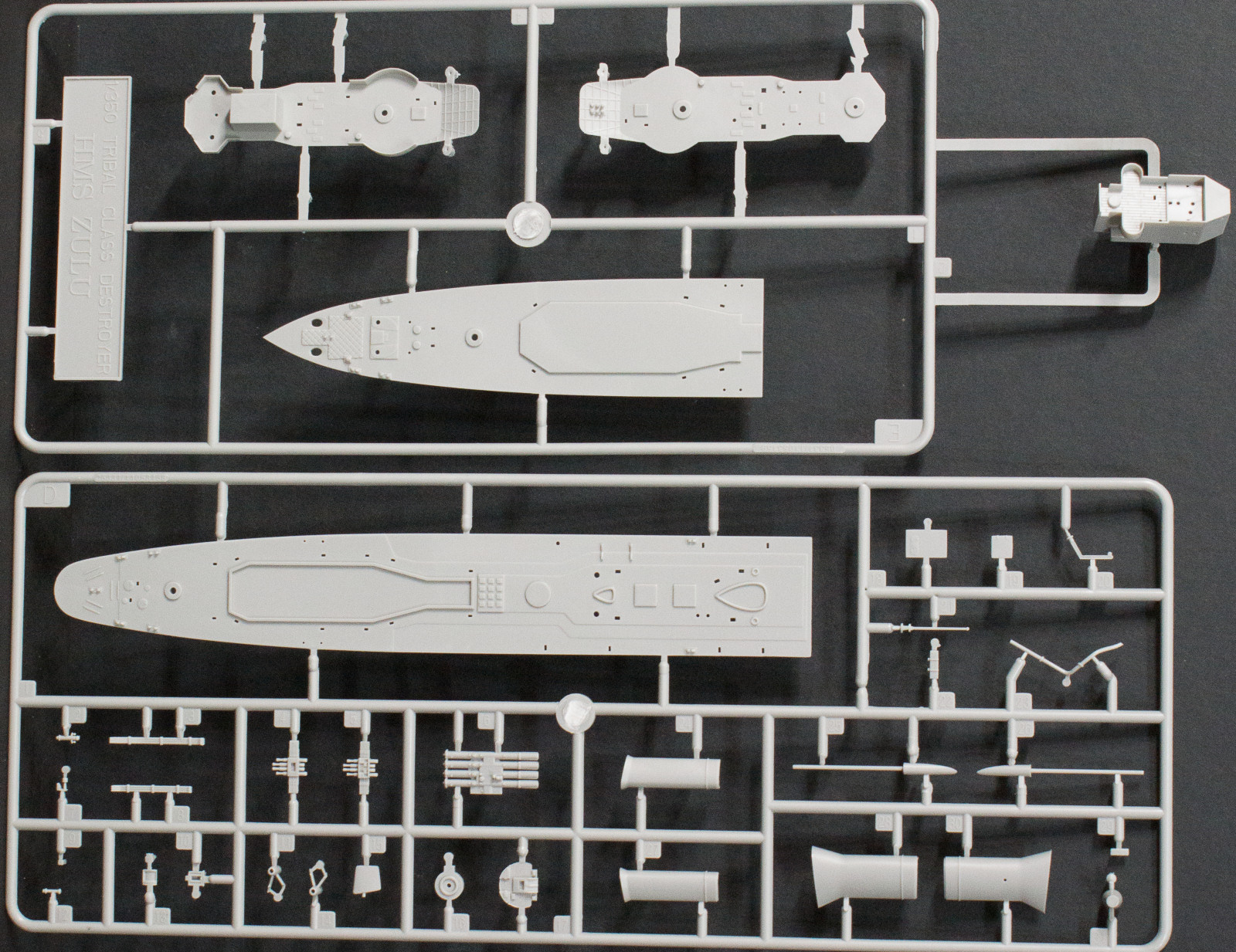 Trumpeter 05332 1/350 HMS Zulu Destroyer 1941 Parts Image 02