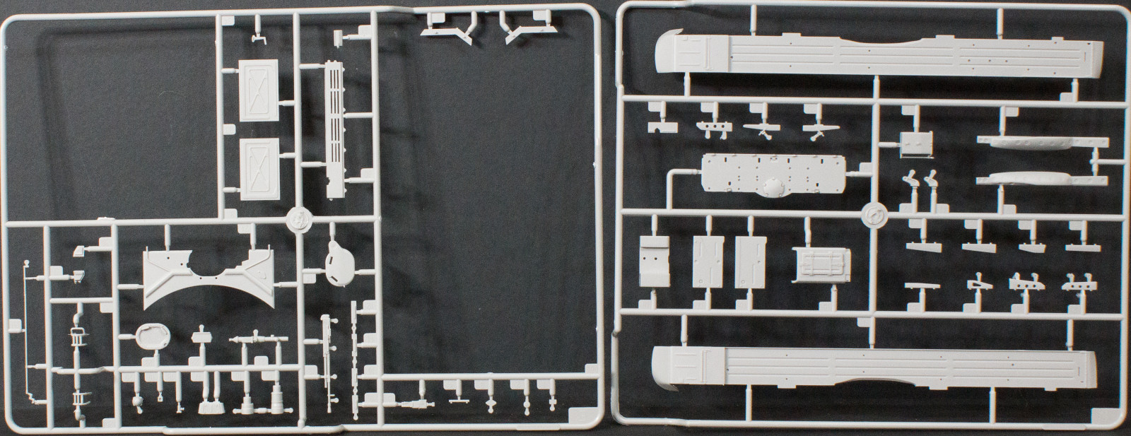 Trumpeter 05599 1/35 T-72B/B1 MBT w/Kontakt-1 Reactive Armor First Look Image 03