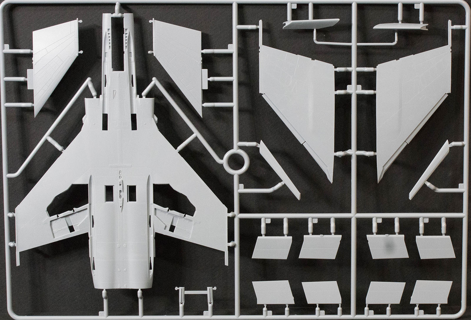 Zoukei-Mura Inc. 48006 1/48 F-4C Phantom II Parts Image 02