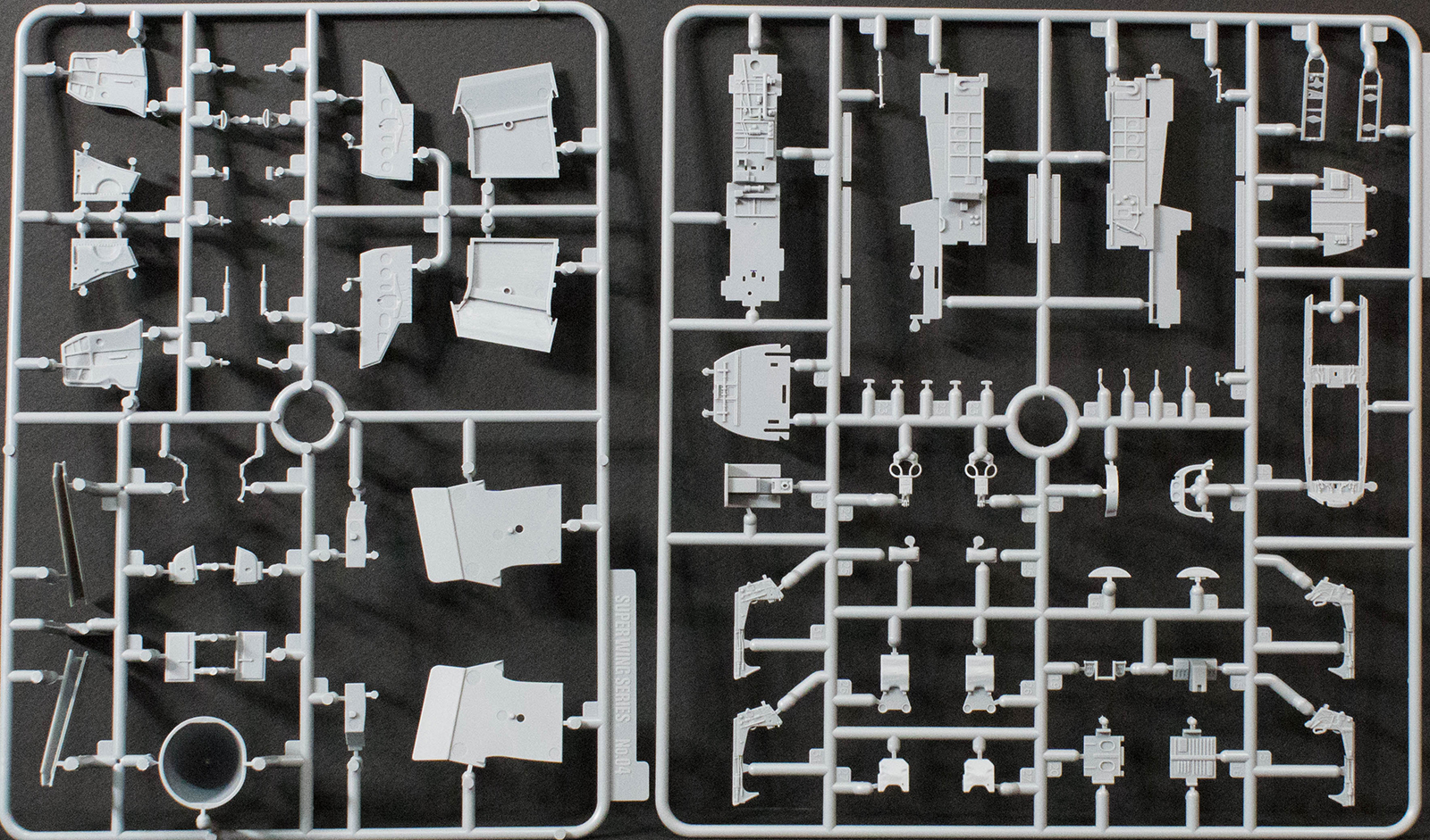 Zoukei-Mura Inc. 48008 1/48 F-4J Phantom II Marines Parts Image 03