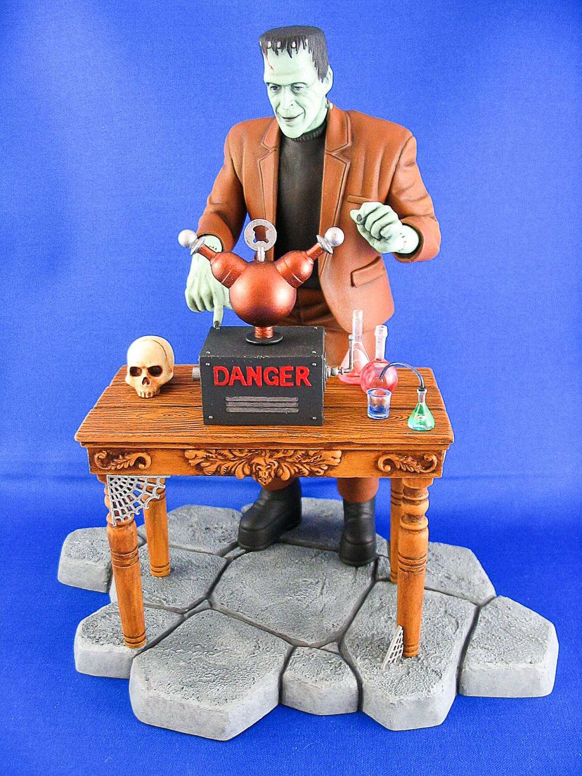 CultTVman Science Fiction 2014 - 1/9 Herman Munster Image A077_01