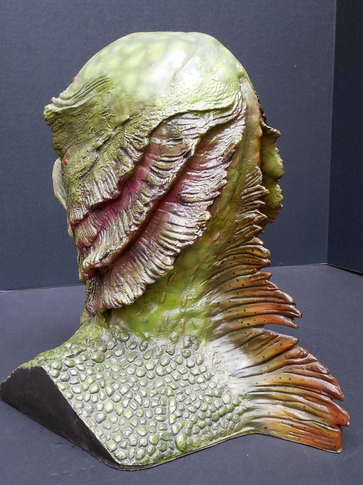 CultTVman Science Fiction 2014 - 1/1 Creature from the Black Lagoon Bust Image A253_02