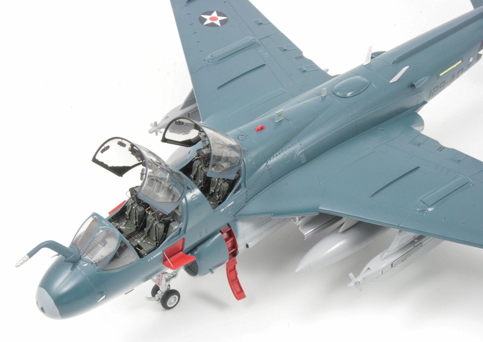 Kinetic Models/Lucky Model Contest 2014 - 1/48 EA-6B Prowler Image A010_02