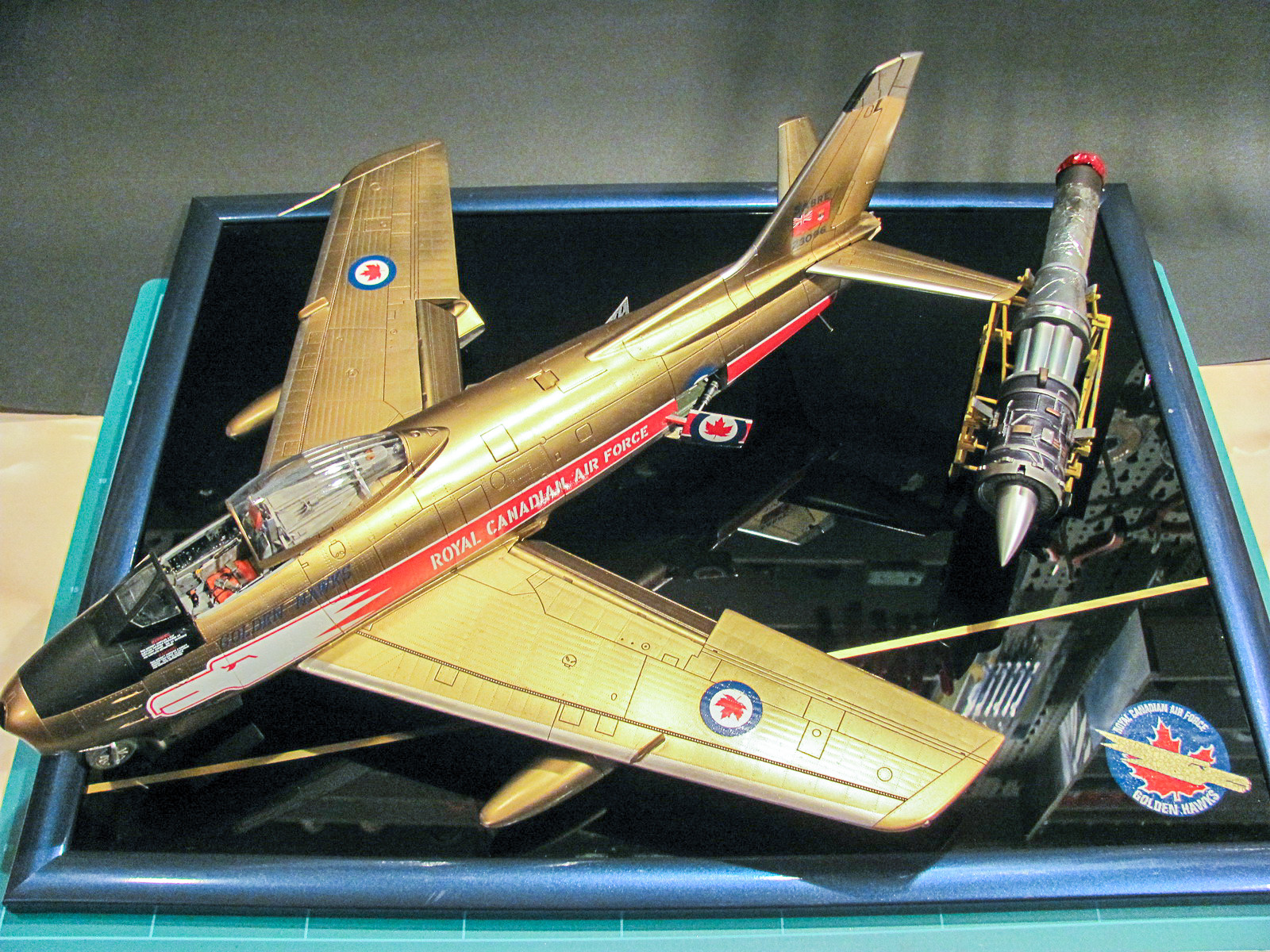 Kinetic Models/Lucky Model Contest 2014 - 1/32 F-86F-30 Sabre Image A019_01