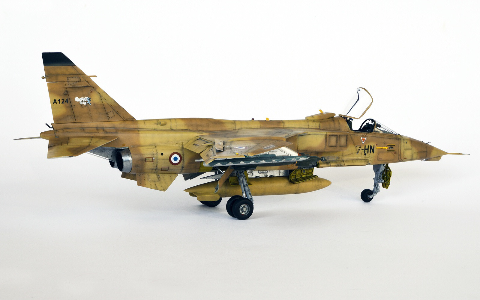 Kitty Hawk Models/Panda Hobby Contest 2014 - 1/48 Jaguar A Image A010_02