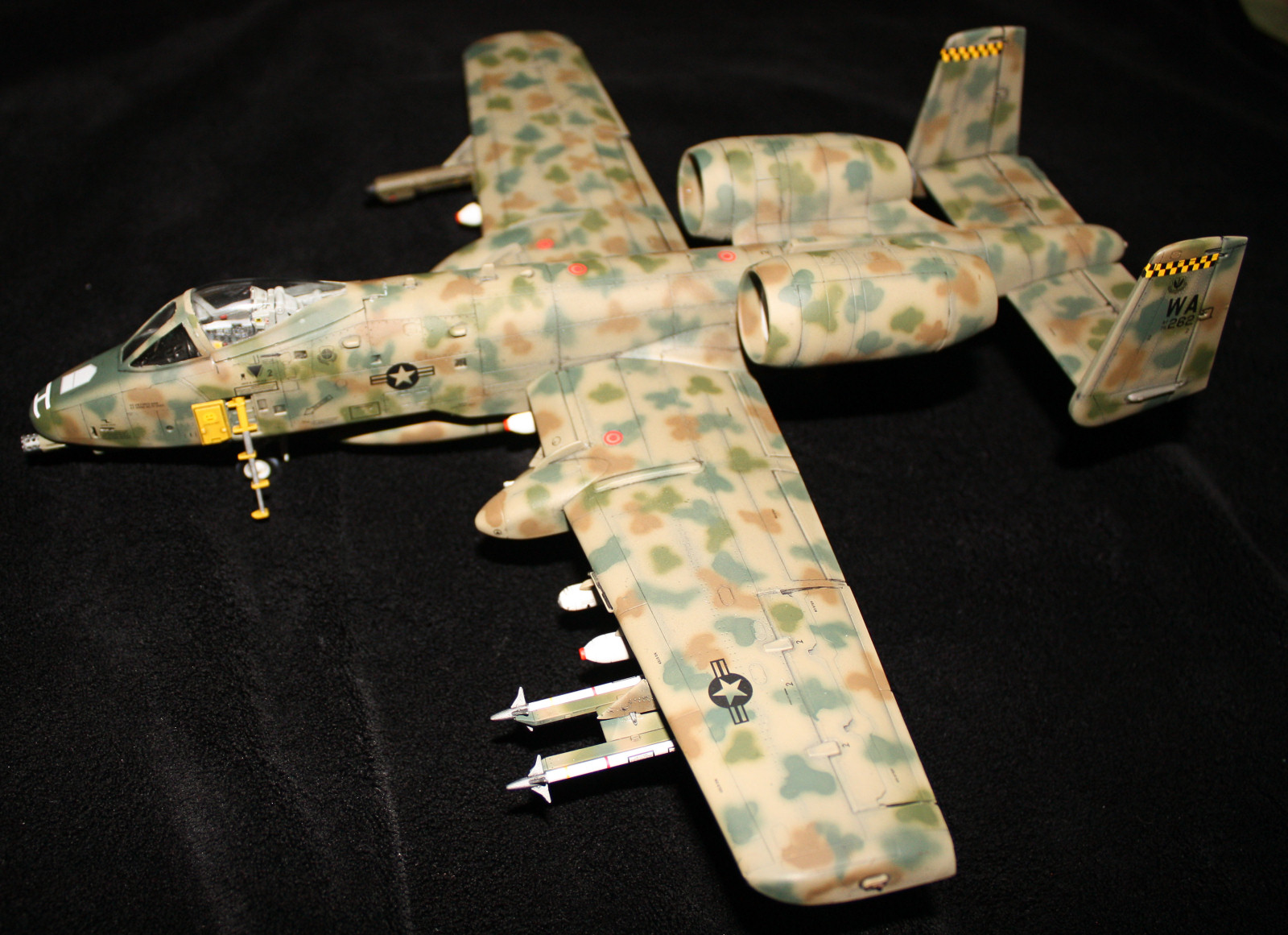 MRC/Italeri Contest 2013 - 1/48 A-10A Thunderbolt II Image A002_02