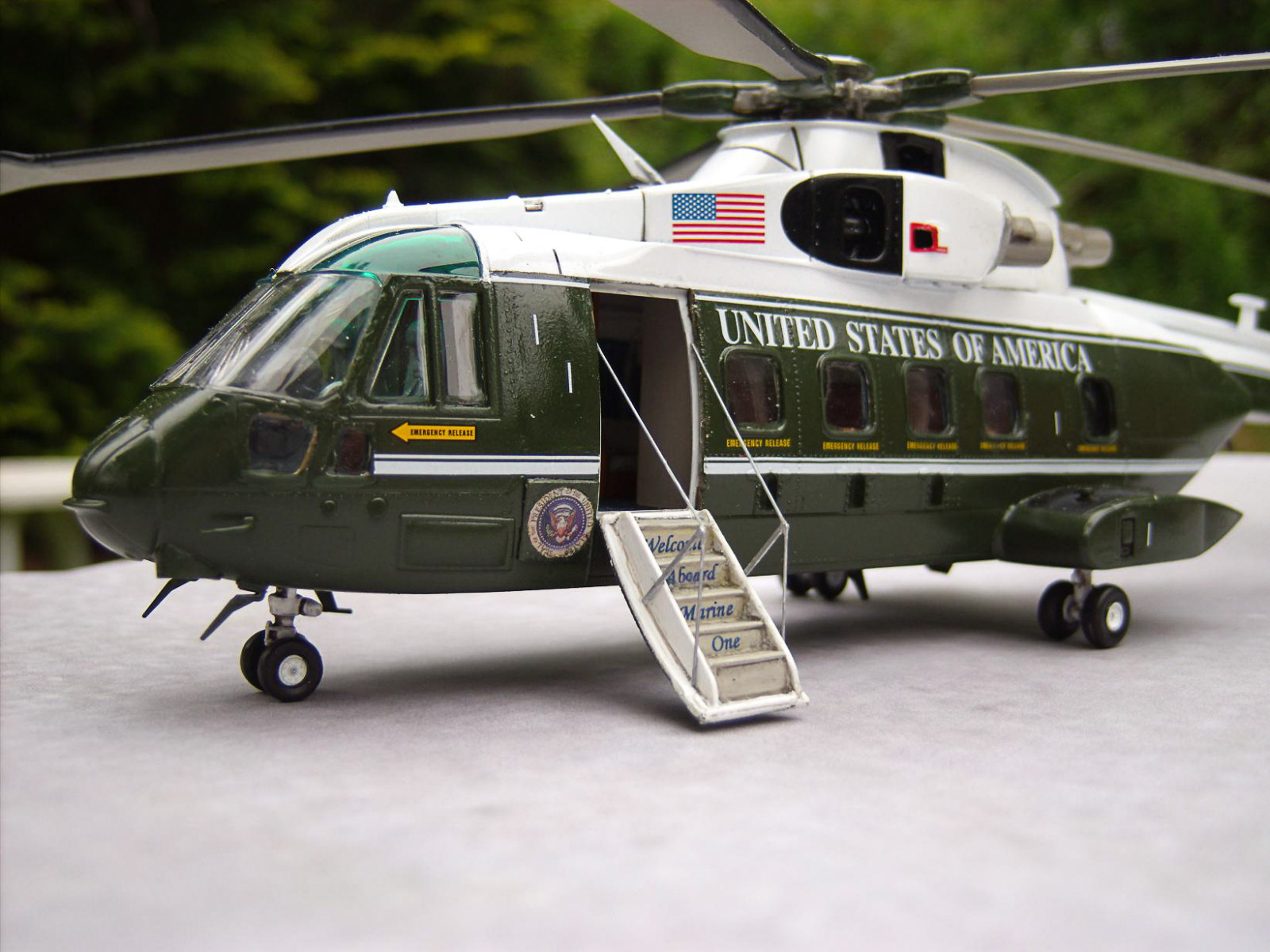 MRC/Italeri Contest 2013 - 1/72 VH-71 (EH-101) Image A005_01