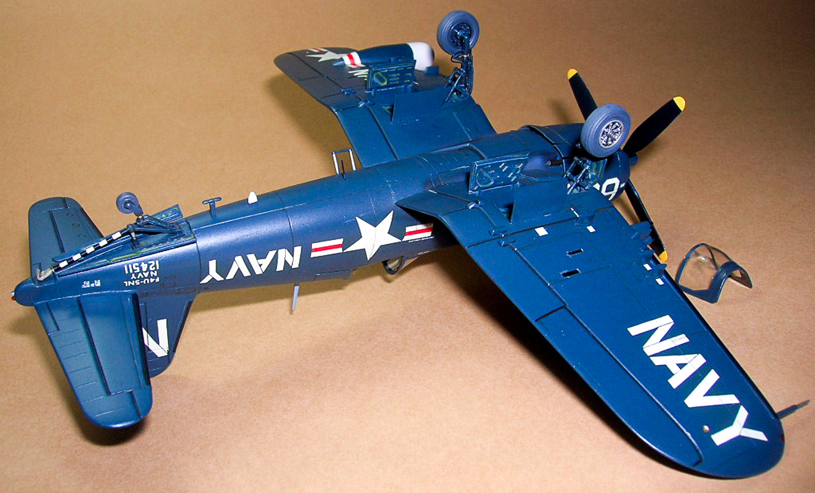 MRC/Italeri Contest 2013 - 1/72 F4U-5N Corsair Image A011_03